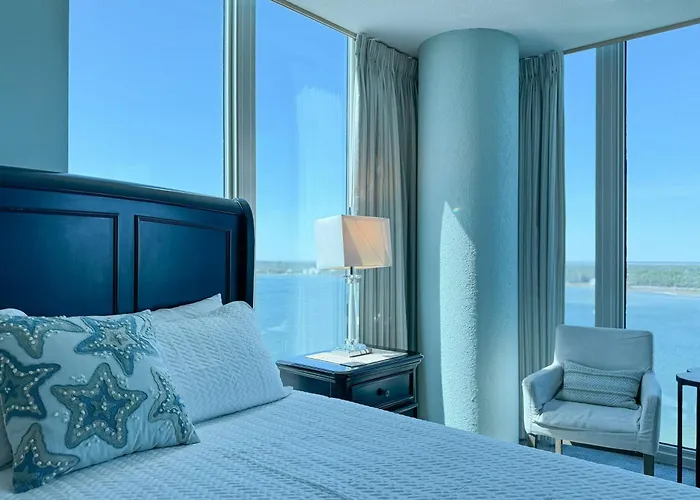 Lagoon Tower 1502