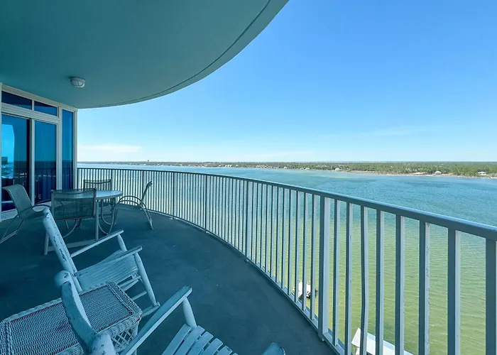 Lagoon Tower 1502