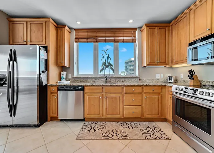 Lagoon Tower 1502 Holiday home *
